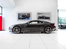 Grijs, metallic lak Gebruikt 2009 Aston Martin DBS Coupé | € 107.500