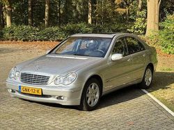 Grijs Gebruikt 2004 Mercedes C240 Elegance Sedan | € 7.250
