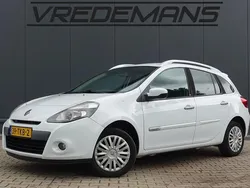 Wit Gebruikt 2012 Renault Clio GrandTour Authentique Stationwagen | € 2.450 (Goede deal)