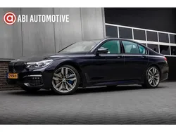 Zwart Gebruikt 2017 BMW 750 M Sport Sedan | € 38.945 (Eerlijke prijs)