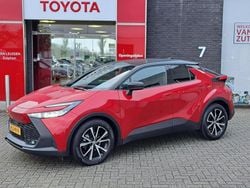 Rood Gebruikt 2025 Toyota C-HR SUV | € 34.900