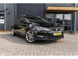 Zwart, metallic lak Gebruikt 2014 Seat Leon ST FR Stationwagen | € 12.890 (Eerlijke prijs)