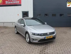 Grijs Gebruikt 2015 VW Passat Highline Sedan | € 17.950 (Eerlijke prijs)