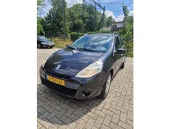 Zwart Gebruikt 2010 Renault Clio GrandTour Authentique Stationwagen | € 1.500 (Goede deal)