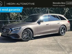 Bruin, metallic lak Gebruikt 2024 Mercedes E300 AMG line Stationwagen | € 74.900
