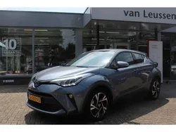 Grijs Gebruikt 2023 Toyota C-HR SUV | € 26.900 (Eerlijke prijs)