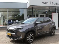 Grijs Gebruikt 2023 Toyota Yaris Cross SUV | € 27.400 (Goede deal)