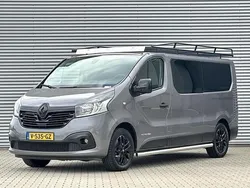 Cassiopeiagrijs kng Gebruikt 2017 Renault Trafic Van | € 15.950 (Iets duurder)