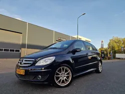 Zwart Gebruikt 2007 Mercedes B180 MPV | € 2.600 (Duur)