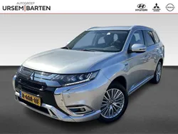 Grijs Gebruikt 2020 Mitsubishi Outlander Intense SUV | € 24.730 (Eerlijke prijs)