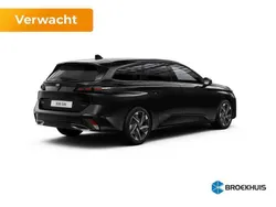 Zwart, metallic lak Nieuw 2025 Peugeot 308 Allure Stationwagen | € 43.075