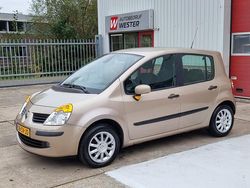 Beige Gebruikt 2006 Renault Modus MPV | € 2.750 (Eerlijke prijs)