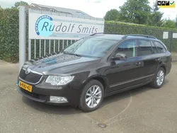 Bruin Gebruikt 2013 Skoda Superb Business Line Stationwagen | € 7.990 (Eerlijke prijs)