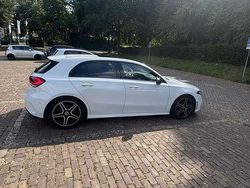 Wit Gebruikt 2020 Mercedes A180 Premium Plus Hatchback | € 26.995 (Eerlijke prijs)