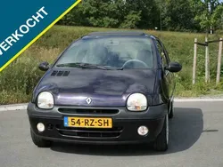 Paars Gebruikt 2005 Renault Twingo Hatchback | € 1.599 (Eerlijke prijs)