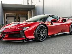 Rood Nieuw 2025 Ferrari SF90 Coupé | € 1.633.950