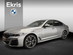Grijs Gebruikt 2023 BMW 530e M Sport Sedan | € 47.900 (Duur)