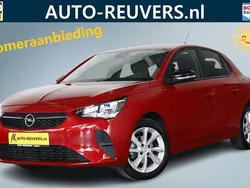 Rood, metallic lak Gebruikt 2023 Opel Corsa Edition Hatchback | € 16.900 (Eerlijke prijs)