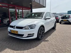 Wit Gebruikt 2015 VW Golf VII Highline Hatchback | € 11.750 (Eerlijke prijs)