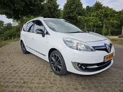 Wit Gebruikt 2013 Renault Mégane III Bose Edition Hatchback | € 6.749 (Goede deal)