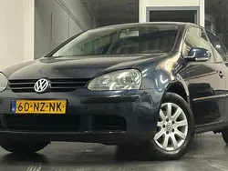 Blauw, metallic lak Gebruikt 2004 VW Golf IV Comfortline Hatchback | € 2.495 (Eerlijke prijs)