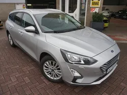 Grijs Gebruikt 2022 Ford Focus Titanium X Stationwagen | € 18.945 (Goede deal)