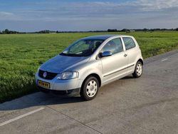 Grijs Gebruikt 2007 VW Fox Trendline Hatchback | € 1.050 (Goede deal)