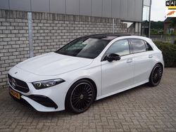 Wit Gebruikt 2024 Mercedes A200 AMG Line Premium Plus Hatchback | € 39.450 (Duur)