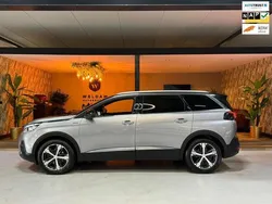 Grijs, metallic lak Gebruikt 2019 Peugeot 5008 GT-line MPV | € 22.990 (Eerlijke prijs)