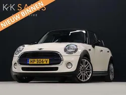Wit Gebruikt 2015 Mini Cooper Business Hatchback | € 11.740 (Eerlijke prijs)