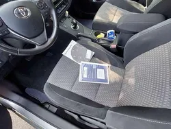 Grijs Gebruikt 2017 Toyota Auris MPV | € 14.500 (Goede deal)
