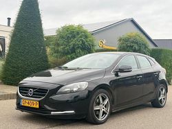 Zwart Gebruikt 2015 Volvo V40 Business Edition Hatchback | € 4.999 (Eerlijke prijs)