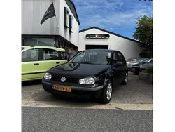 Zwart Gebruikt 2002 VW Golf IV Trendline Hatchback | € 395 (Super prijs)