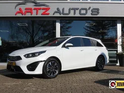 Wit, metallic lak Gebruikt 2022 Kia Ceed Sportswagon Stationwagen | € 23.777 (Eerlijke prijs)