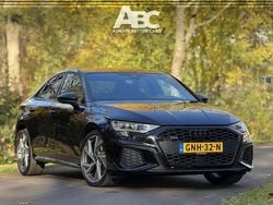 Zwart Gebruikt 2023 Audi A3 S-Line Sedan | € 40.900 (Eerlijke prijs)