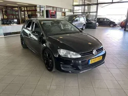 Zwart, metallic lak Gebruikt 2013 VW Golf VII Comfortline Hatchback | € 8.590 (Goede deal)