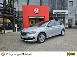 Grijs Gebruikt 2022 Skoda Scala Sport Hatchback | € 18.190 (Eerlijke prijs)