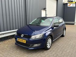Blauw Gebruikt 2011 VW Polo Hatchback | € 6.999 (Eerlijke prijs)