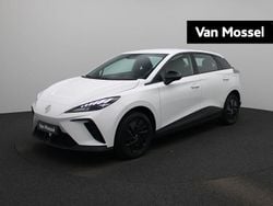 Wit Gebruikt 2023 MG MG4 EV Hatchback | € 19.495 (Eerlijke prijs)