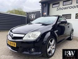 Zwart Gebruikt 2008 Opel Tigra Cabriolet | € 1.895 (Eerlijke prijs)