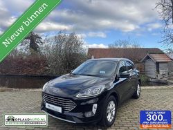 Zwart Gebruikt 2022 Ford Kuga Titanium X SUV | € 22.445 (Goede deal)