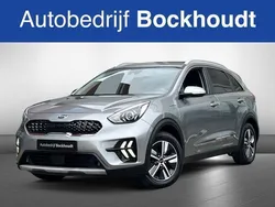 Grijs Gebruikt 2020 Kia Niro SUV | € 20.400 (Eerlijke prijs)
