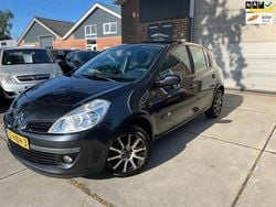 Grijs Gebruikt 2008 Renault Clio II Hatchback | € 1.499 (Super prijs)