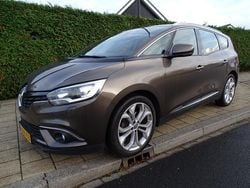 Bruin Gebruikt 2017 Renault Grand Scénic IV Zen MPV | € 13.950 (Eerlijke prijs)