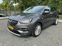 Grijs, metallic lak Gebruikt 2020 Opel Grandland X Innovation SUV | € 16.250 (Goede deal)
