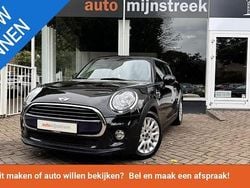Zwart Gebruikt 2016 Mini Cooper Business Hatchback | € 9.500 (Goede deal)