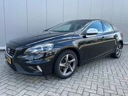 Zwart Gebruikt 2015 Volvo V40 Business Edition Stationwagen | € 7.900 (Eerlijke prijs)