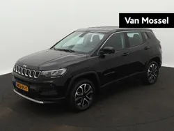 Zwart Nieuw 2025 Jeep Compass Altitude SUV | € 44.900