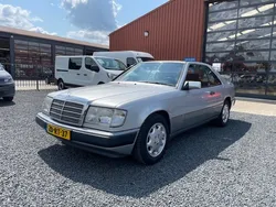 Grijs Gebruikt 1993 Mercedes 230 Coupé | € 8.950