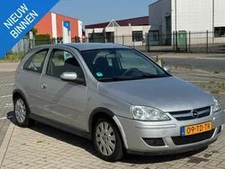 Grijs Gebruikt 2006 Opel Corsa Hatchback | € 1.077 (Goede deal)